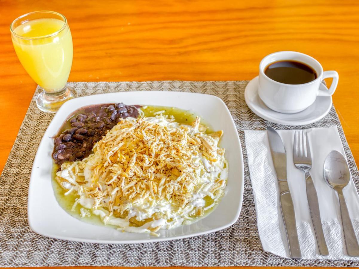 Hotel Casa Anturio Cuernavaca Zewnętrze zdjęcie